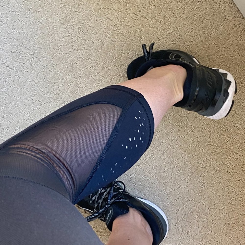 Lululemon Wunder Under Crop II *Laser-Cut // Size 8